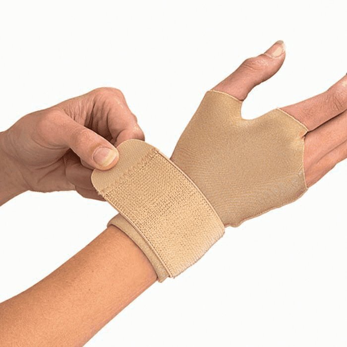 Компрессионные перчатки Mueller 465 (6901-6904) Compression Gloves (S-M)